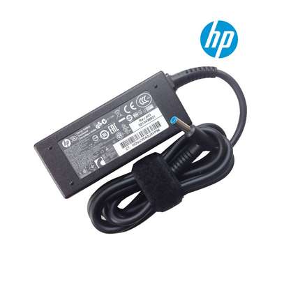 HP Blue Pin Adapter 19.5v-2.31a 45W Black. image 1