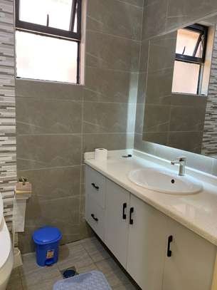 2 bedroom apartment master Ensuite fully furnished image 2