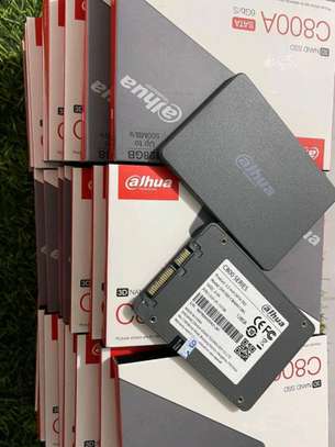 Dahua 2.5 Inch 1TB SSD image 1