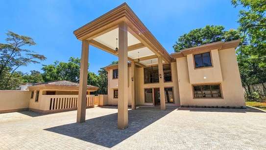 5 Bed House with En Suite in Karen image 1