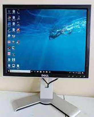 17 inch dell monitor(square). image 1