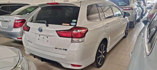 Toyota corolla Fielder hybrid WxB 2018 image 7