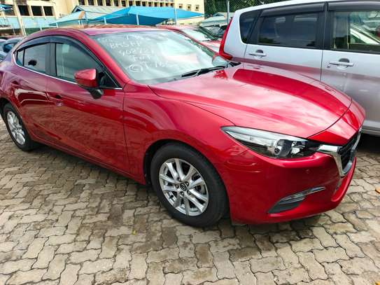 Mazda Axela sedan image 2