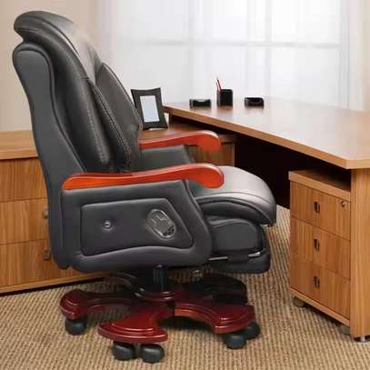 Office Chair: Massage Function Ergonomic Design Chair image 5