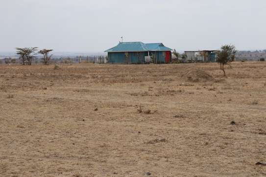 land for sale in Isinya image 3