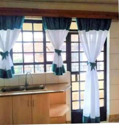 IN STYLE KITCHEN CURTAINS image 1