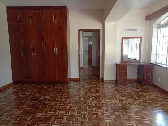 4 Bed House with En Suite in Westlands Area image 5