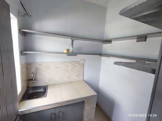 STUDIO APARTMENT TO LET image 3