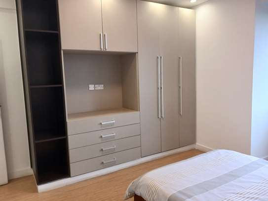 Serviced 3 Bed Apartment with En Suite at Hatheru Road image 6