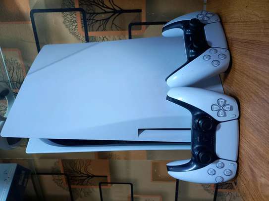Ps5 standard console 2pads image 3
