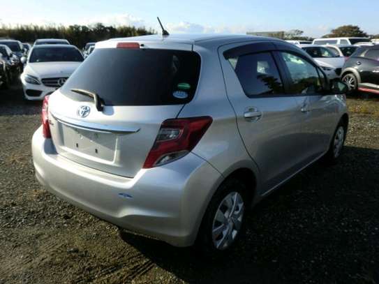 Toyota vitz new model( MKOPO/HIRE PURCHASE ACCEPTED) image 8