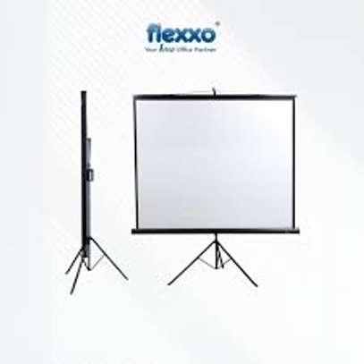 tripod projection screen 84*84 image 3