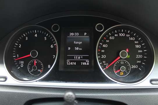 VW Passat Variant 1.4 TSi Blue Motion 2015 50,000 Kms image 11