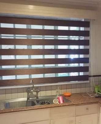 Window blinds,,,. image 1
