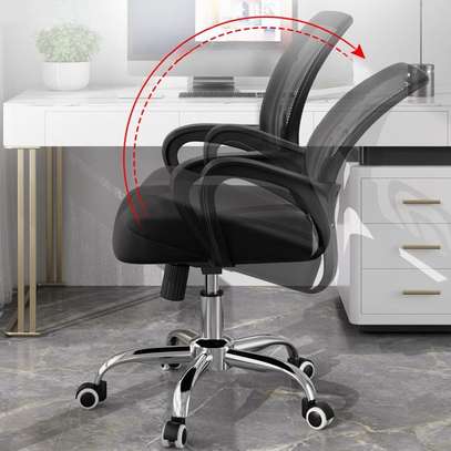 Office seats: Low back adjustable clerical office chair image 3