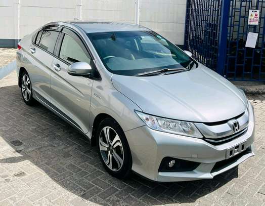 Honda grace in very good condition image 2