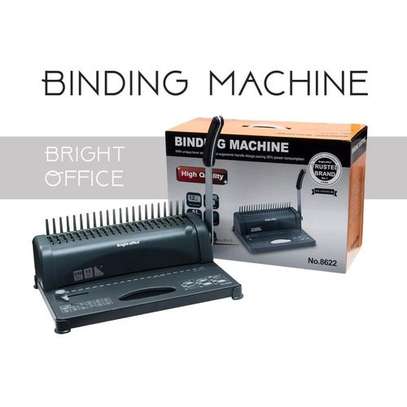 A4 Binding Machine, Binding image 3