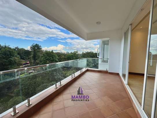 3 Bed Apartment with En Suite at City Park Drive image 11