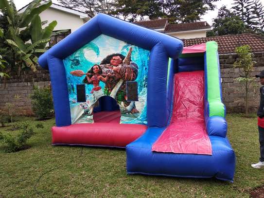 bouncing castles for hire image 5