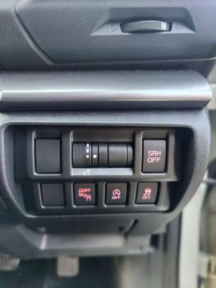 Subaru XV 2017 WHITE image 7