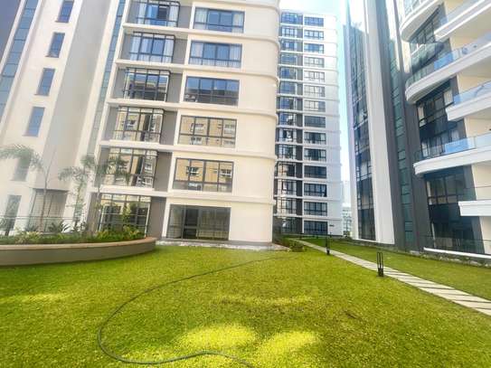 4 Bed Apartment with En Suite in Westlands Area image 1