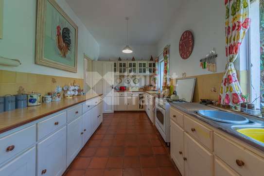 3 Bed House with Garden in Kiambu Road image 6