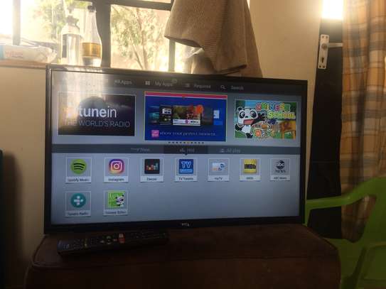 TCL  32'' SMART TV with 3D image 2