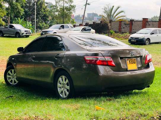Quick sale well maintained Toyota camry image 8