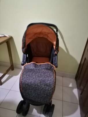 Baby stroller image 2
