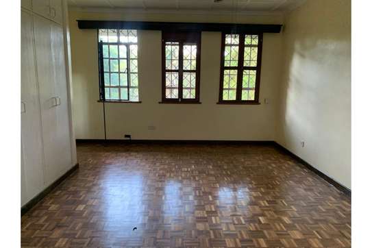 3 Bed Apartment with Garden in Muthaiga image 9