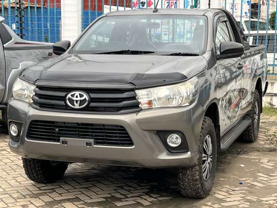 TOYOTA HILUX (WE accept hire purchase) image 5