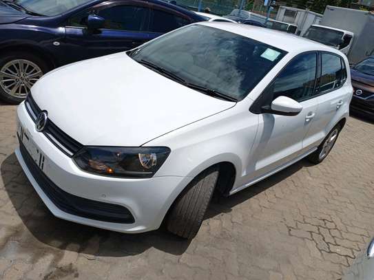 Volkswagen polo image 2