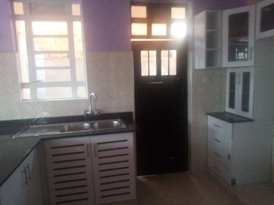 t 4 BEDROOM Maisonette with SQ for sale in Membly Estate. image 12
