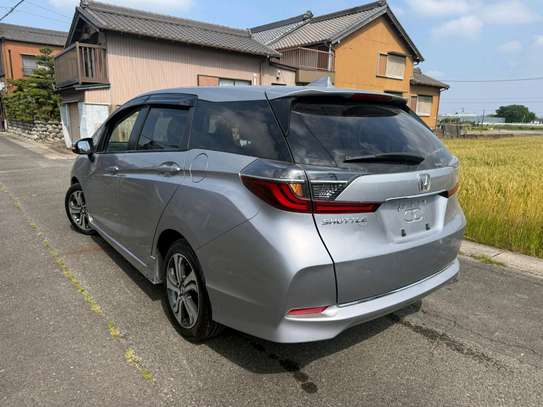Honda fit shuttle non hybrid image 4