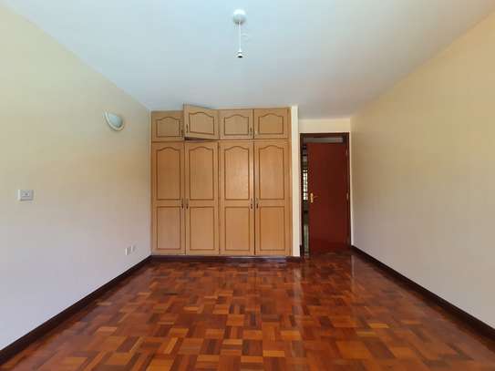 3 Bed Apartment with En Suite at Rose Avenue image 6