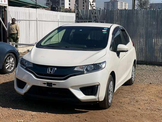 2015 Honda fit image 3