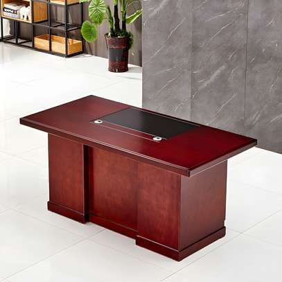 office tables: 1400mm executive office table image 1