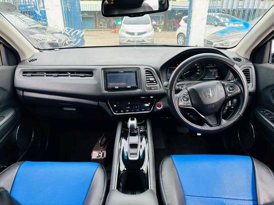 Honda Vezel hybrid image 5