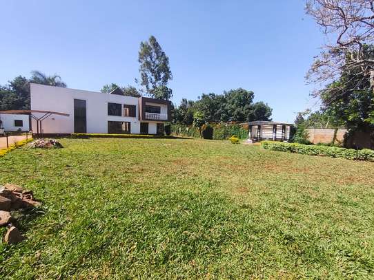6 Bed House with En Suite in Runda image 16