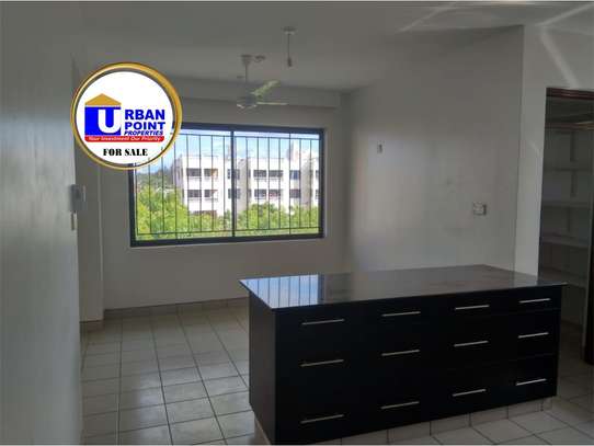 3 Bed Apartment with En Suite in Nyali Area image 11