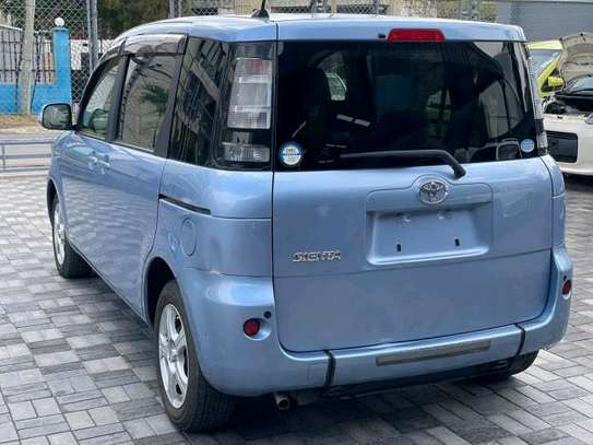 BLUE TOYOTA SIENTA (MKOPO ACCEPTED) image 3