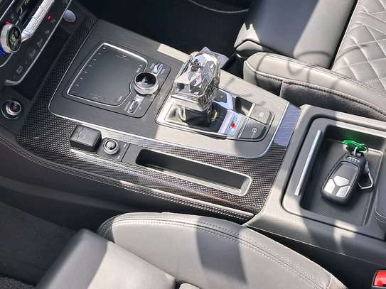 AUDI SQ5 2020MODEL V6 PETROL SUNROOF image 4