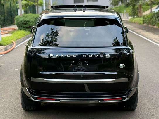 2022 Range Rover Vogue D350 first edition image 6