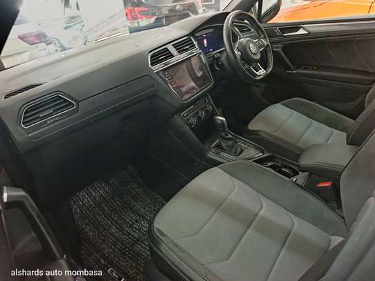 Volkswagen Tiguan 1400 image 9
