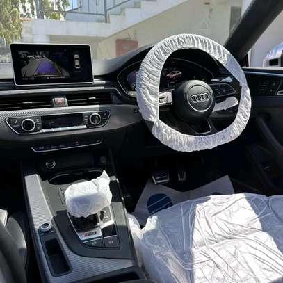 Audi Quattro SQ5 S-Line white 2019 image 9