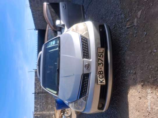 Nissan Tiida image 9