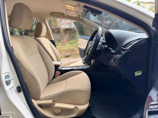 TOYOTA PREMIO X image 12