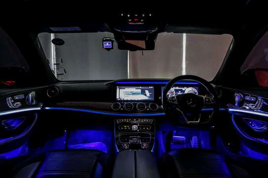 Mercedes Benz E63 image 3