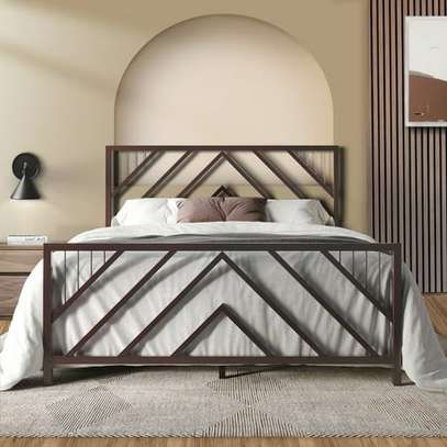 Elegant metallic beds image 4