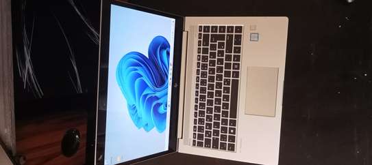 HP EliteBook 1040 G4 image 4